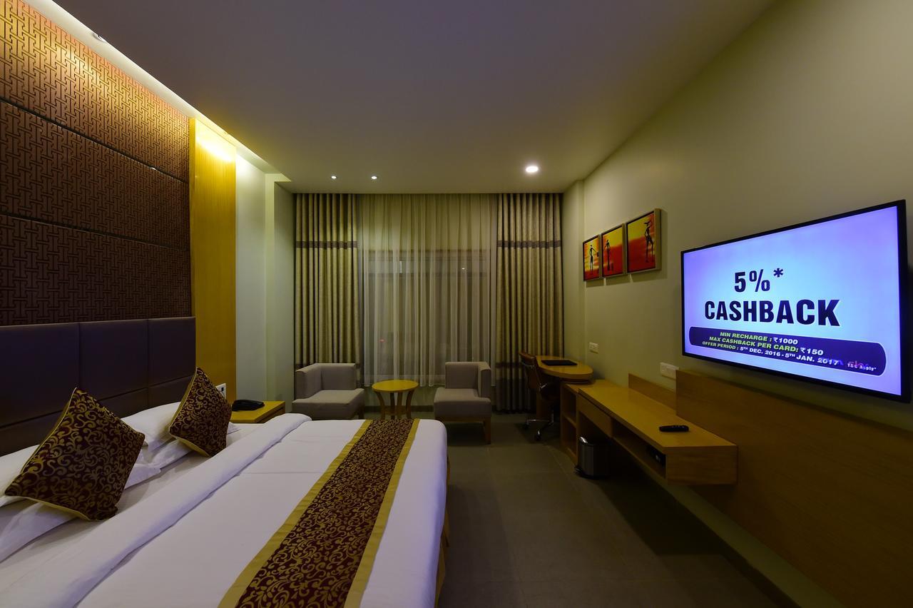 Hotel H - Sandhill Hotels Private Limited Ānand Kültér fotó