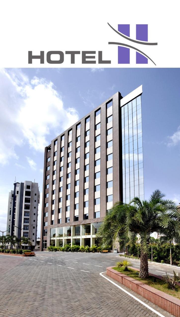 Hotel H - Sandhill Hotels Private Limited Ānand Kültér fotó